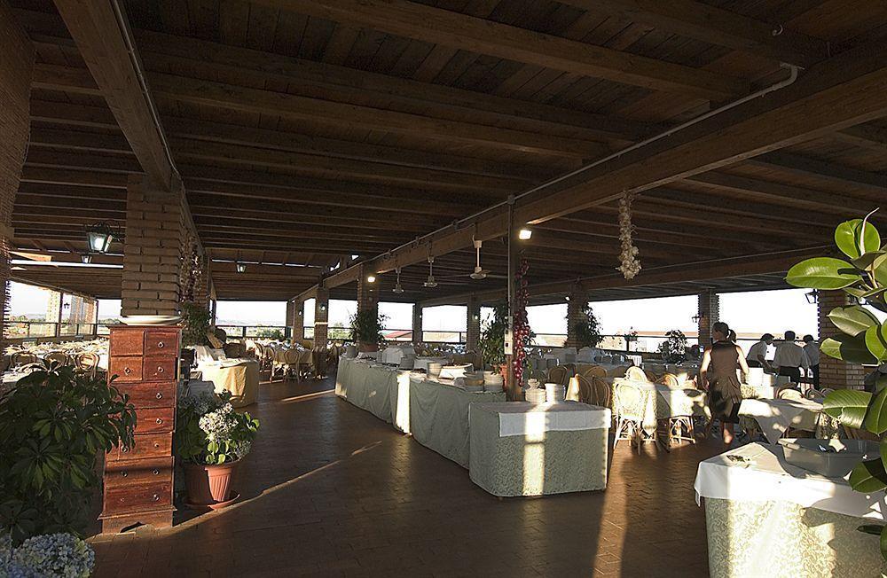 Marina Del Marchese Beach Resort ボトリチェッロ エクステリア 写真