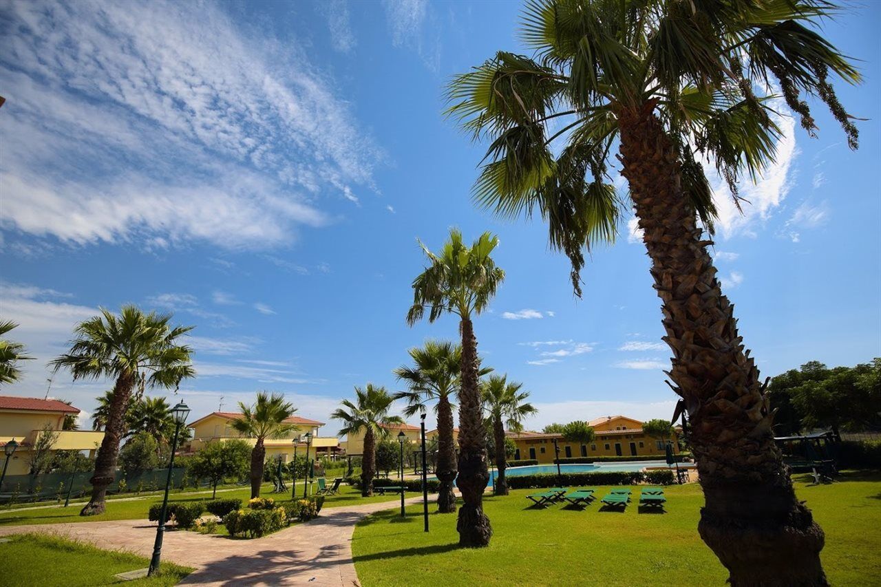 Marina Del Marchese Beach Resort ボトリチェッロ エクステリア 写真